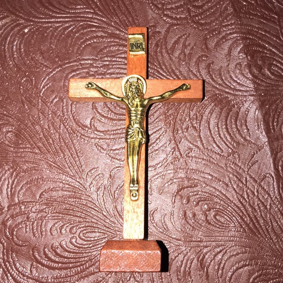 Crucifix cross Jesus figurine statuette - Picture 1 of 7